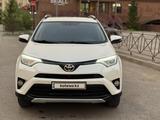 Toyota RAV4 2016 годаүшін12 200 000 тг. в Астана – фото 4
