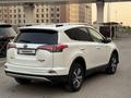 Toyota RAV4 2016 годаүшін12 200 000 тг. в Астана