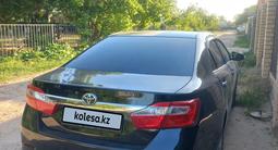 Toyota Camry 2012 годаүшін7 350 000 тг. в Актобе – фото 4