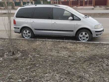 Volkswagen Sharan 2003 года за 3 500 000 тг. в Костанай – фото 4