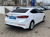 Hyundai Elantra 2017 годаүшін5 990 000 тг. в Караганда – фото 5