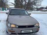 Toyota Camry 1996 годаүшін1 700 000 тг. в Актобе – фото 2