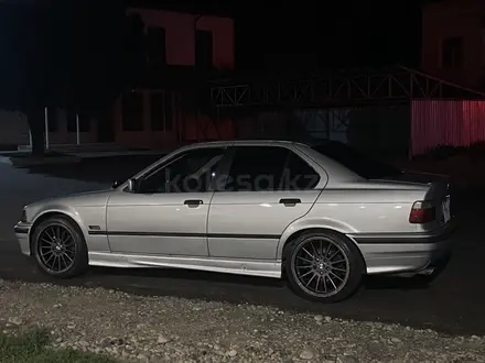 BMW 325 1994 года за 2 300 000 тг. в Алматы – фото 9