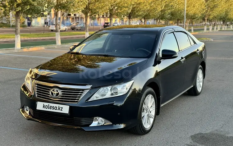 Toyota Camry 2013 года за 10 370 000 тг. в Астана