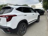Kia Seltos 2023 года за 9 000 000 тг. в Актобе – фото 4