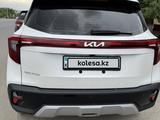 Kia Seltos 2023 года за 9 000 000 тг. в Актобе – фото 2