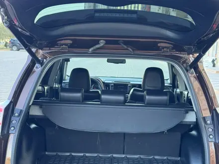 Toyota RAV4 2017 года за 9 200 000 тг. в Актау – фото 10