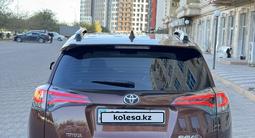 Toyota RAV4 2017 года за 9 200 000 тг. в Актау – фото 5