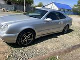 Mercedes-Benz CLK 230 2000 года за 3 000 000 тг. в Актобе – фото 4