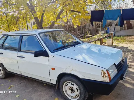 ВАЗ (Lada) 21099 2001 года за 600 000 тг. в Тараз – фото 2