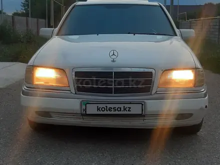 Mercedes-Benz C 180 1993 года за 1 600 000 тг. в Талдыкорган