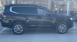 Toyota Land Cruiser 2021 года за 45 000 000 тг. в Актобе – фото 4