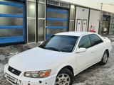 Toyota Camry 2000 годаүшін3 200 000 тг. в Алматы – фото 2