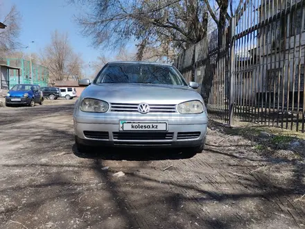 Volkswagen Golf 1999 годаүшін2 500 000 тг. в Алматы