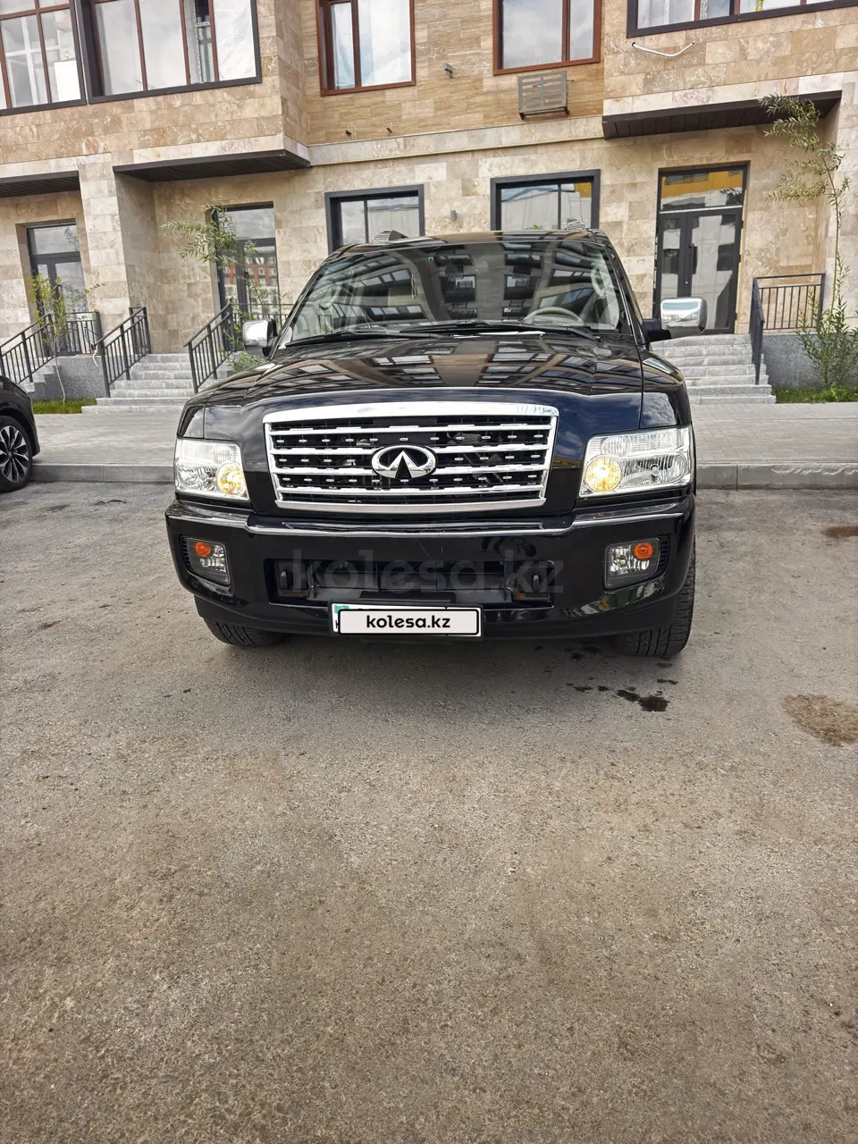 Infiniti QX56, 2008