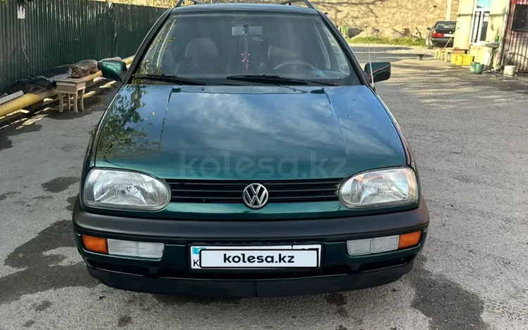 Volkswagen Golf 1995 годаүшін2 950 000 тг. в Шымкент