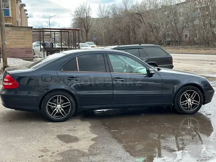 Mercedes-Benz E 240 2003 года за 4 780 000 тг. в Караганда – фото 7