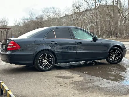 Mercedes-Benz E 240 2003 года за 4 780 000 тг. в Караганда – фото 9