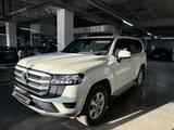 Toyota Land Cruiser 2022 годаfor45 000 000 тг. в Астана – фото 2