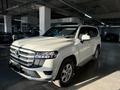 Toyota Land Cruiser 2022 года за 45 000 000 тг. в Астана – фото 2