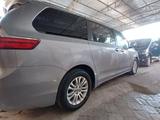 Toyota Sienna 2015 годаүшін15 000 000 тг. в Тараз