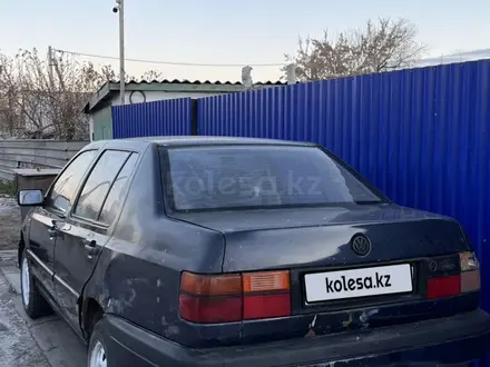 Volkswagen Vento 1992 года за 720 000 тг. в Караганда – фото 3