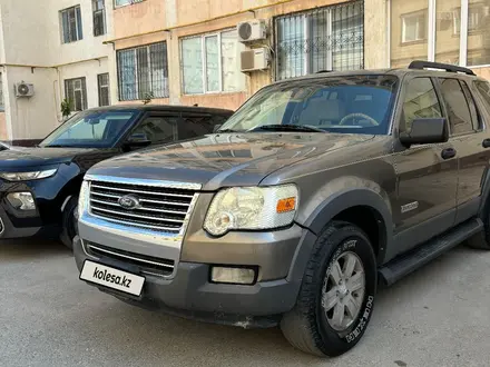 Ford Explorer 2005 года за 5 300 000 тг. в Актау – фото 2