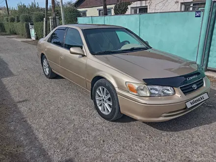 Toyota Camry 2000 года за 3 200 000 тг. в Алматы – фото 3