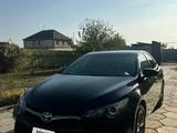 Toyota Camry 2015 года за 9 200 000 тг. в Тараз – фото 2
