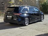 Toyota Sienna 2021 года за 21 000 000 тг. в Актау – фото 3