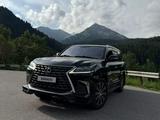 Lexus LX 570 2016 года за 35 000 000 тг. в Астана