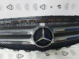 Передняя решетка радиатора на Mercedes-Benz E-class w213 за 80 000 тг. в Алматы