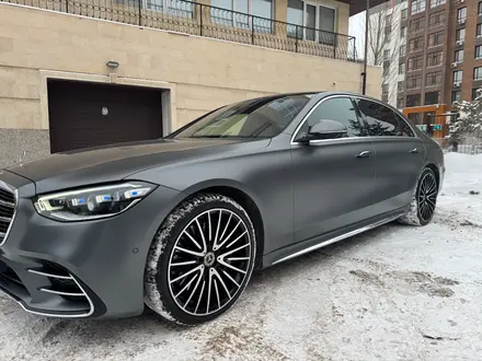 Mercedes-Benz S 450 2023 года за 76 000 000 тг. в Астана – фото 3