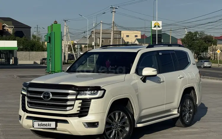 Toyota Land Cruiser 2022 года за 56 000 000 тг. в Шымкент