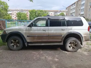 Mitsubishi Montero Sport, 2000