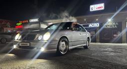 Mercedes-Benz E 55 AMG 1999 годаfor6 800 000 тг. в Алматы