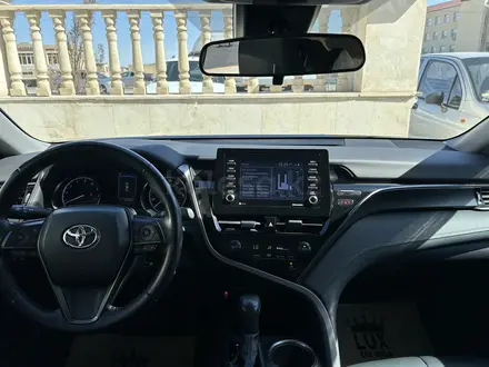 Toyota Camry 2021 года за 10 900 000 тг. в Актау – фото 11