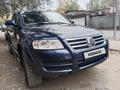 Volkswagen Touareg 2004 годаүшін4 300 000 тг. в Алматы