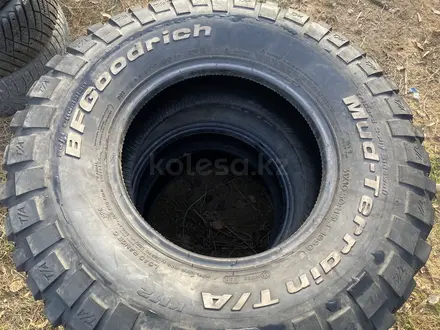 Пара грязевые шины 31/10, 5/15 31/10, 5R15 BFGoodrich M/T. за 90 000 тг. в Алматы – фото 4