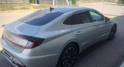 Hyundai Sonata 2023 года за 12 800 000 тг. в Актобе – фото 4