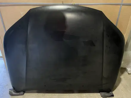 Капот Toyota Hilux за 95 000 тг. в Шымкент