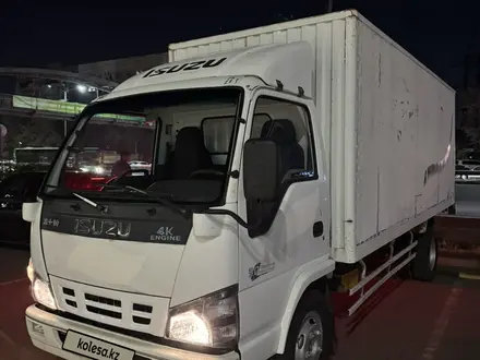 Isuzu 2010 года за 5 450 000 тг. в Алматы