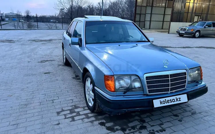 Mercedes-Benz E 300 1990 года за 1 650 000 тг. в Алматы