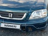 Honda CR-V 1996 года за 2 800 000 тг. в Актобе – фото 3