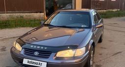 Toyota Camry 1998 годаүшін3 300 000 тг. в Астана