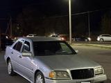 Mercedes-Benz C 220 1996 года за 2 500 000 тг. в Алматы – фото 2