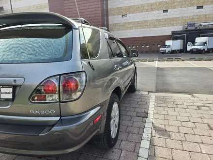 Lexus RX 300 2001 года за 5 000 000 тг. в Алматы – фото 23