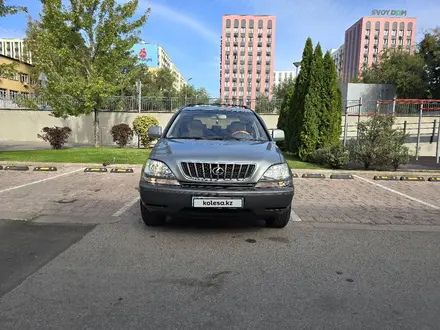 Lexus RX 300 2001 года за 5 000 000 тг. в Алматы – фото 9