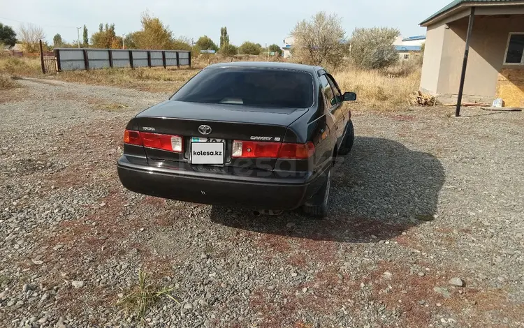 Toyota Camry 2000 годаfor3 300 000 тг. в Маканчи