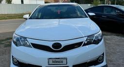 Toyota Camry 2013 года за 6 800 000 тг. в Уральск – фото 3